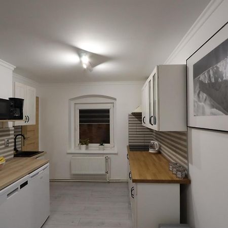Apartament Przy Skwerku Apartment Szklarska Poreba Exterior photo